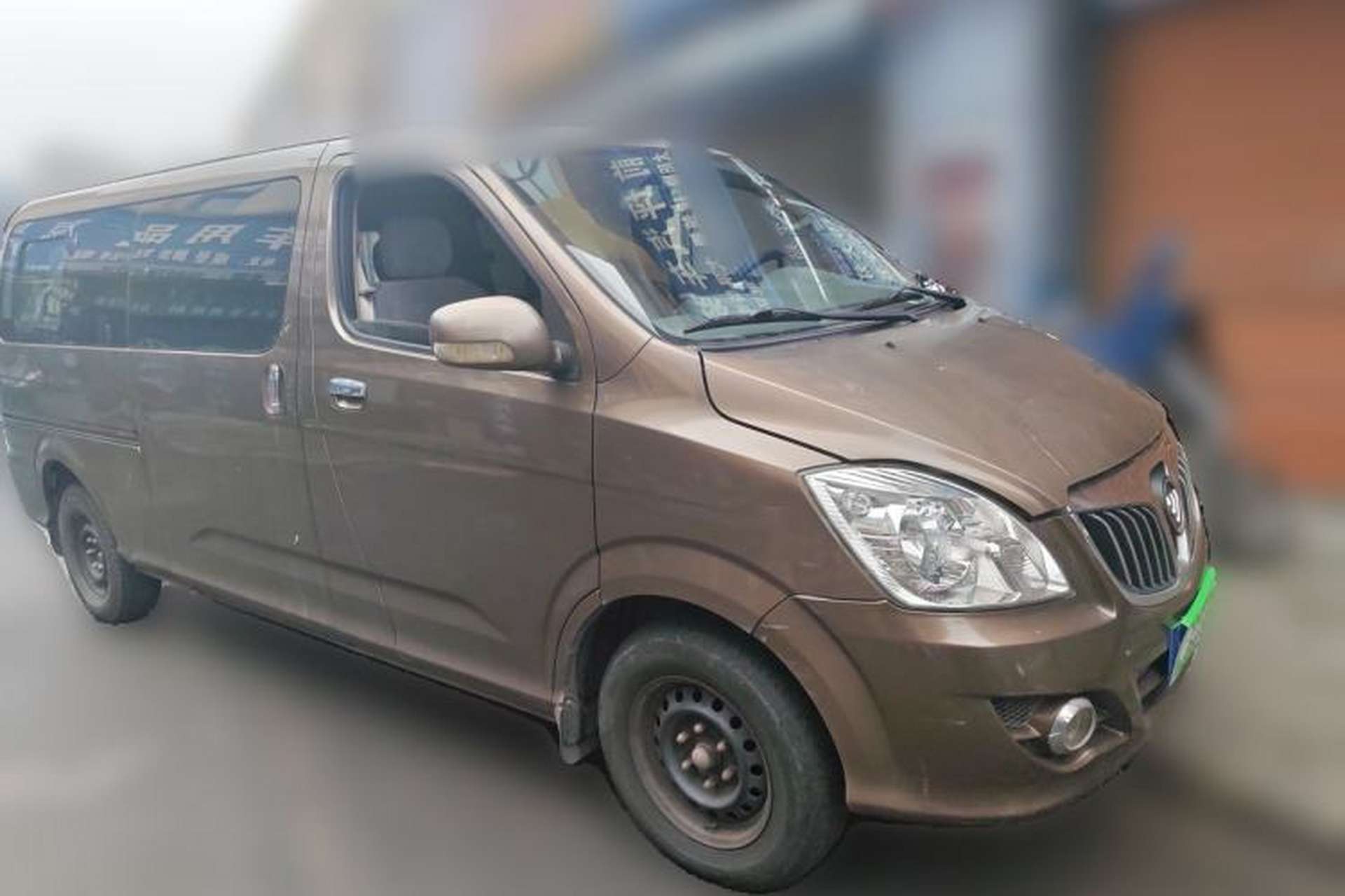 Used Foton MP-X E 2014 2.5T Wealth Express Classic Trim Basic Version with 4JB1T Engine Front Right 45 Deg