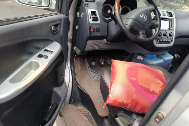 Used Foton MP-X E 2014 2.0L Wealth Express Classic Edition 4G63 Driver Seat
