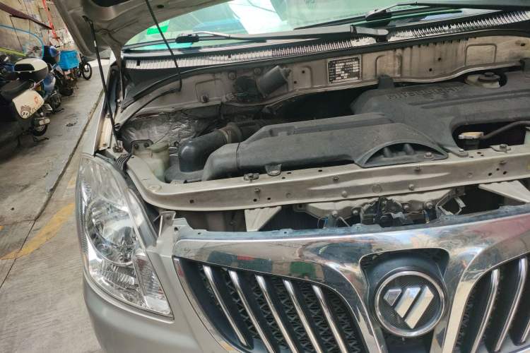 Used Foton MP-X E 2014 2.0L Wealth Express Comfort Edition Basic Configuration Short Wheelbase with 4G63 Engine Engine Bay Right