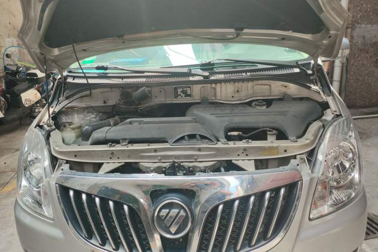 Used Foton MP-X E 2014 2.0L Wealth Express Comfort Edition Basic Configuration Short Wheelbase with 4G63 Engine Engine Bay