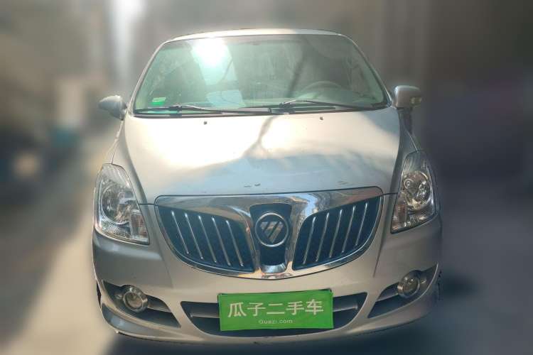 Used Foton MP-X E 2014 2.0L Wealth Express Comfort Edition Basic Configuration Short Wheelbase with 4G63 Engine Front