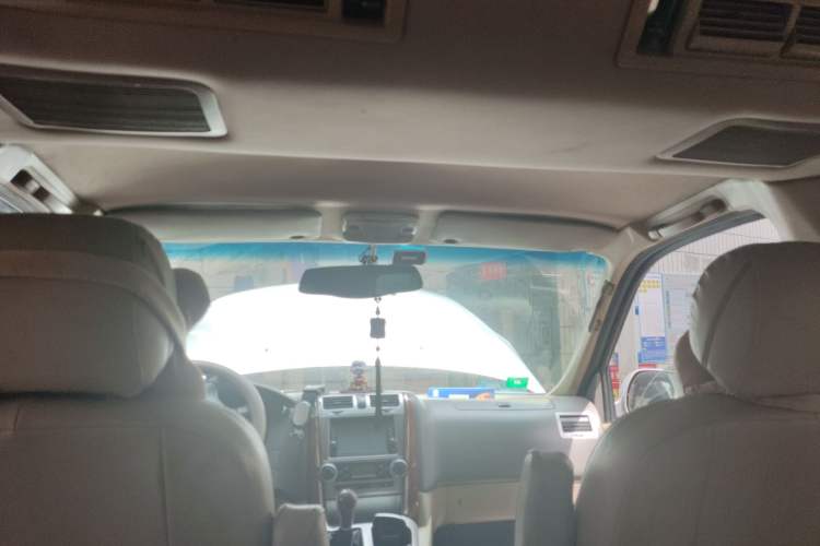 Used Foton MP-X E 2014 2.0L Wealth Express Comfort Edition Basic Configuration Short Wheelbase with 4G63 Engine Headliner