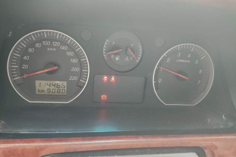 Used Foton MP-X E 2014 2.0L Wealth Express Comfort Edition Basic Configuration Short Wheelbase with 4G63 Engine Instrument Cluster