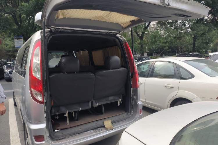 Used Foton MP-X E 2014 2.0L Wealth Express Classic Edition 4G63 Trunk