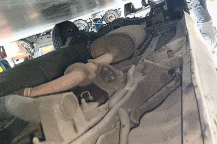 Used Foton MP-X E 2014 2.0L Wealth Express Classic Edition 4Gi-VVT Chassis Front Right