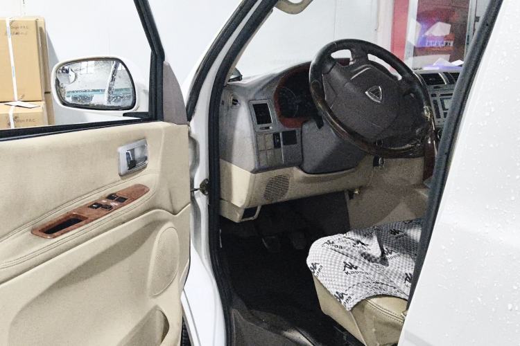 Used Foton MP-X E 2014 2.0L Wealth Express Classic Edition 4Gi-VVT Driver Seat