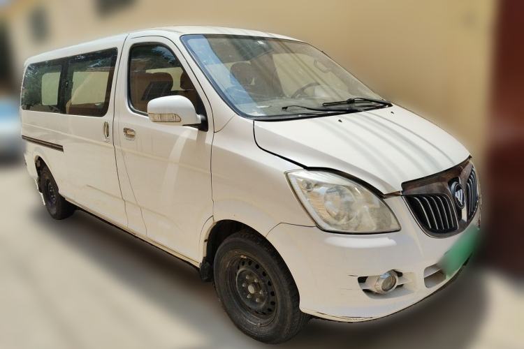 Used Foton MP-X E 2014 2.0L Wealth Express Classic Edition Basic Configuration with 4Gi-VVT Front Right 45 Deg