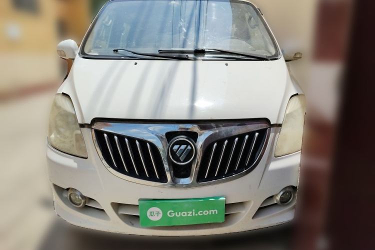 Used Foton MP-X E 2014 2.0L Wealth Express Classic Edition Basic Configuration with 4Gi-VVT Front