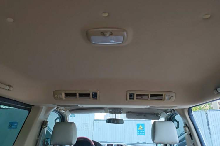 Used Foton MP-X E 2014 2.4L Wealth Express Comfort Version Basic Edition with 4G64 Headliner