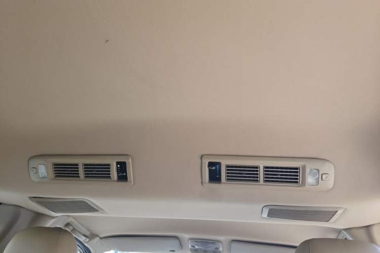 Used Foton MP-X E 2014 2.4L Wealth Express Comfort Version Basic Edition with 4G64 Headliner