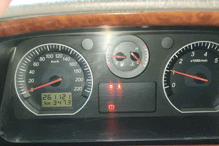 Used Foton MP-X E 2014 2.0L Wealth Express Classic Edition 4Gi-VVT Instrument Cluster
