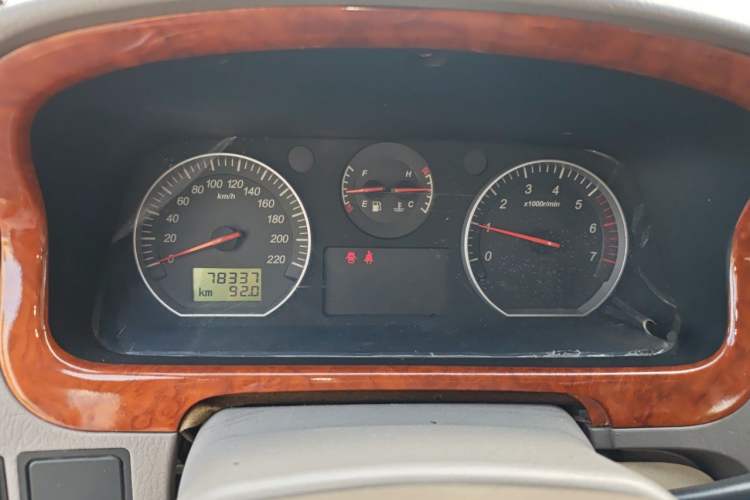 Used Foton MP-X E 2014 2.4L Wealth Express Comfort Version Basic Edition with 4G64 Instrument Cluster