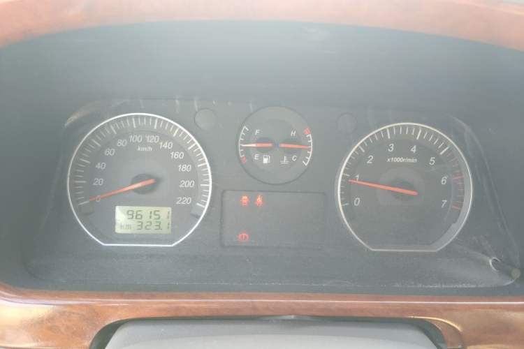 Used Foton MP-X E 2014 2.4L Wealth Express Comfort Version Basic Edition with 4G64 Instrument Cluster