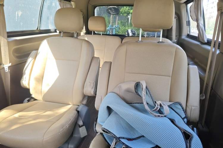 Used Foton MP-X E 2014 2.4L Wealth Express Comfort Version Basic Edition with 4G64 Left Rear Seat