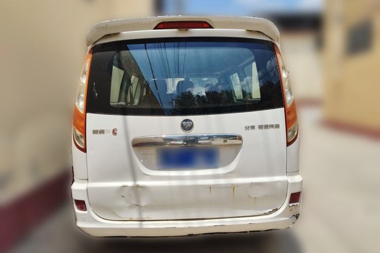 Used Foton MP-X E 2014 2.0L Wealth Express Classic Edition Basic Configuration with 4Gi-VVT Rear