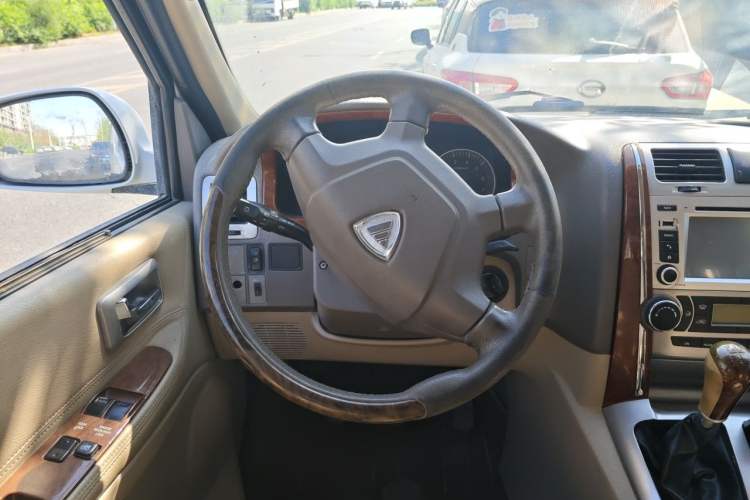 Used Foton MP-X E 2014 2.4L Wealth Express Comfort Version Basic Edition with 4G64 Steering Wheel