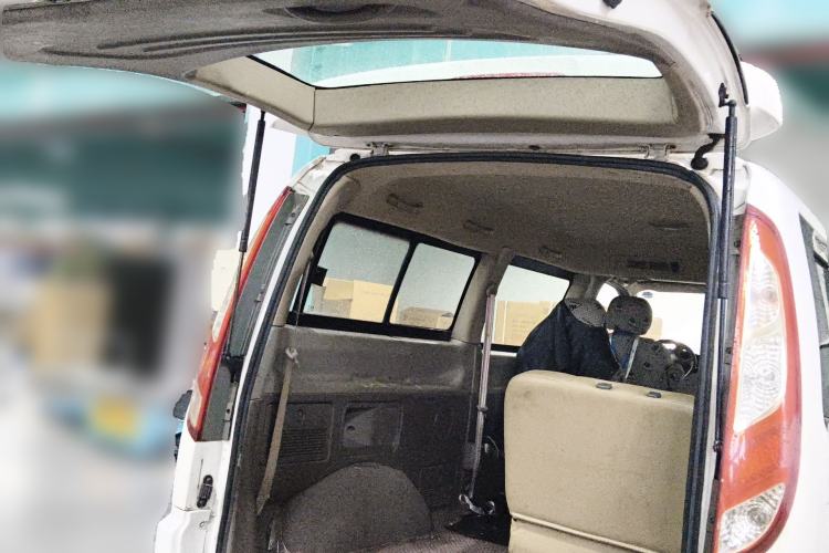 Used Foton MP-X E 2014 2.0L Wealth Express Classic Edition 4Gi-VVT Trunk