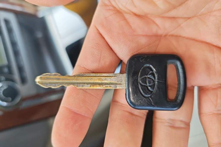 Used Foton MP-X E 2014 2.4L Wealth Express Comfort Version Basic Edition with 4G64 Vehicle Key