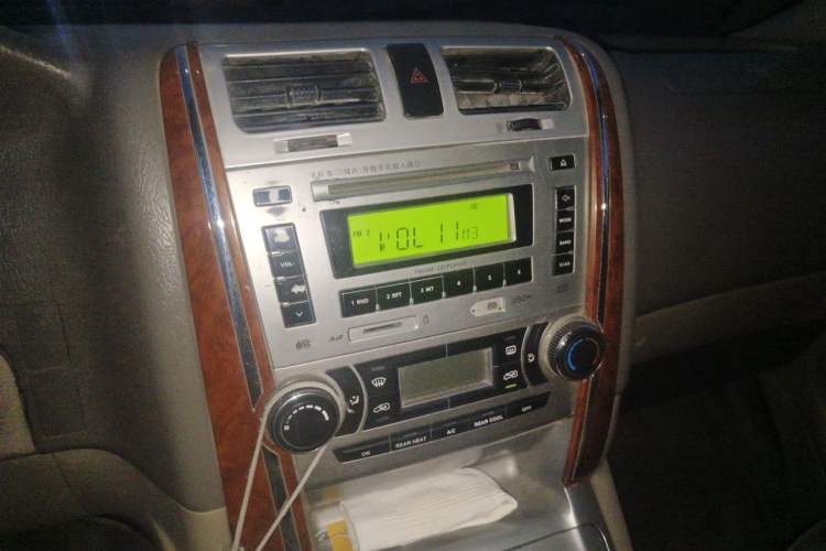 Used Foton MP-X E 2016 2.0L Commercial Version 4G63 Audio And AC Panel