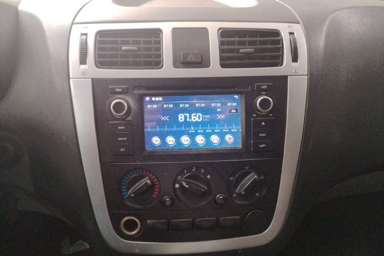 Used Foton MP-X E 2016 2.0L Express Edition 4G63 Audio And AC Panel