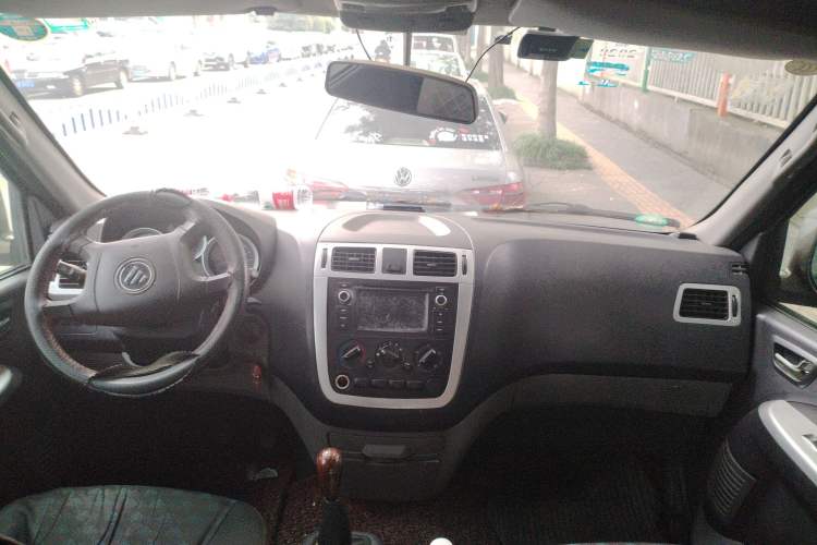 Used Foton MP-X E 2016 2.0L Express Edition 4G63 Center Console