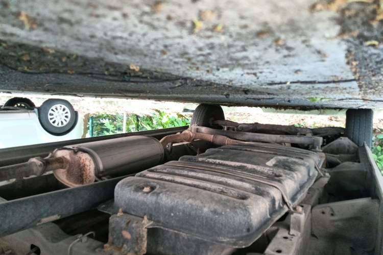 Used Foton MP-X E 2016 2.0L Express Version 4Gi-VVT Chassis Rear Left