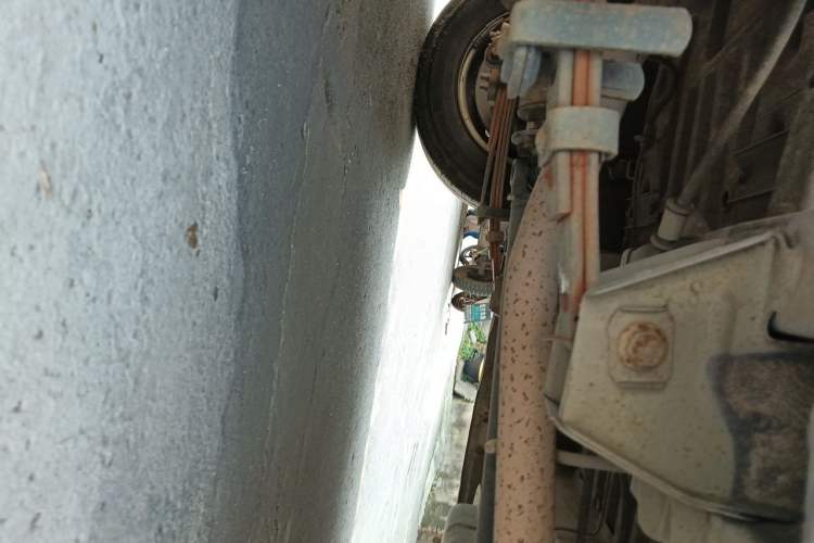Used Foton MP-X E 2016 2.0L Commercial Version 4G63 Chassis Rear Right