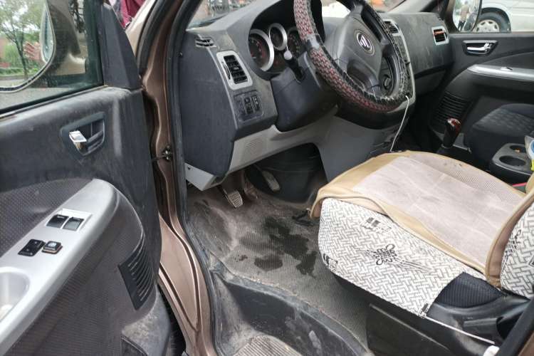Used Foton MP-X E 2016 2.0L Express Edition 4G63 Driver Seat