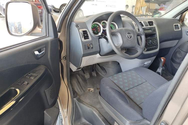 Used Foton MP-X E 2016 2.0L Commercial Version 4Gi-VVT Driver Seat