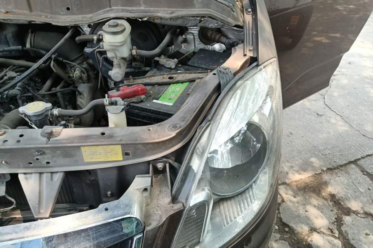 Used Foton MP-X E 2016 2.0L Commercial Version 4G63 Engine Bay Left