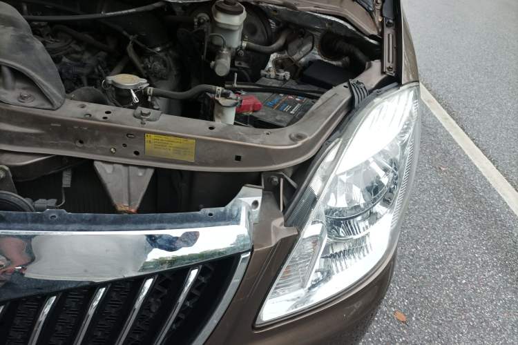 Used Foton MP-X E 2016 2.0L Express Edition 4G63 Engine Bay Left
