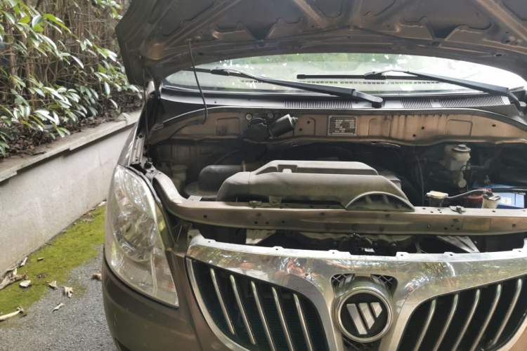 Used Foton MP-X E 2016 2.0L Express Version 4Gi-VVT Engine Bay Right