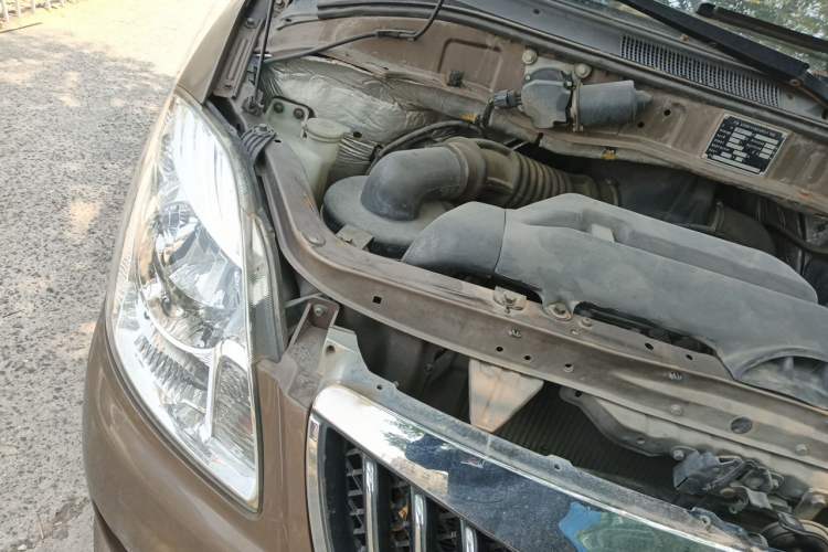 Used Foton MP-X E 2016 2.0L Commercial Version 4G63 Engine Bay Right
