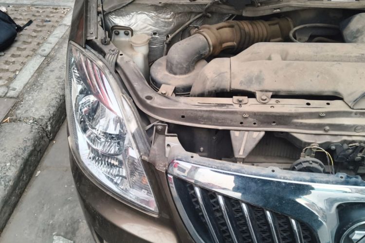 Used Foton MP-X E 2016 2.0L Commercial Version 4G63 Engine Bay Right