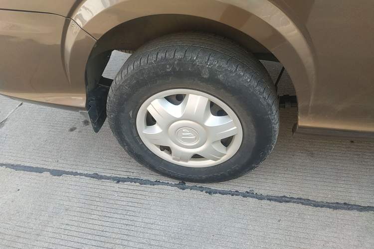 Used Foton MP-X E 2016 2.0L Commercial Version 4G63 Exterior 8