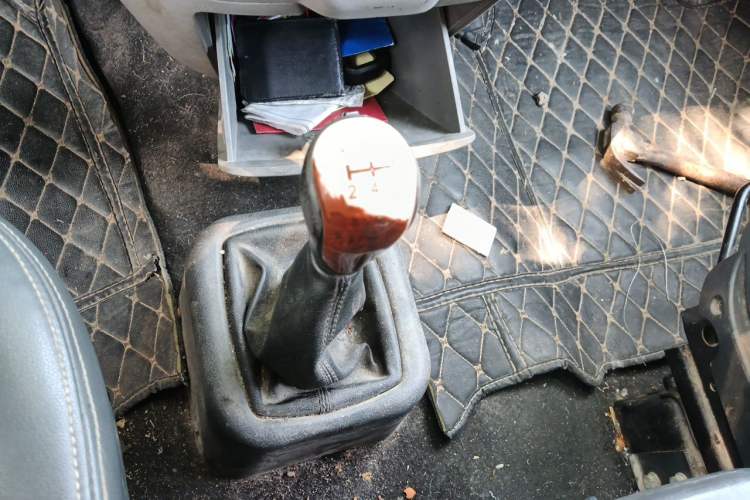 Used Foton MP-X E 2016 2.0L Commercial Version 4G63 Gear Lever