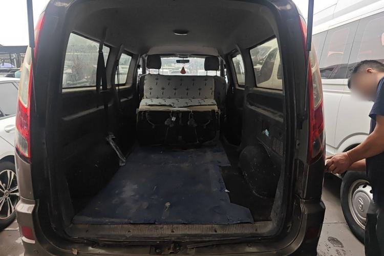 Used Foton MP-X E 2016 2.0L Express Edition 4G63 Interior 4