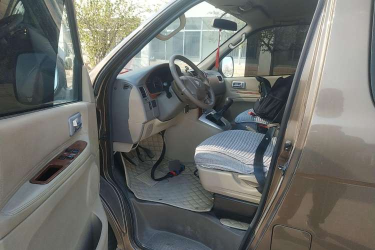 Used Foton MP-X E 2016 2.0L Commercial Version 4G63 Left Front Seat