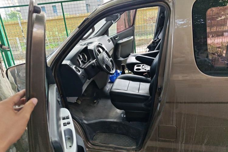 Used Foton MP-X E 2016 2.0L Express Edition 4G63 Left Front Seat