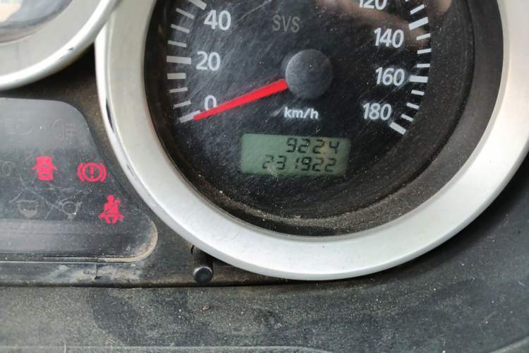 Used Foton MP-X E 2016 2.0L Commercial Version 4G63 Odometer Close Up