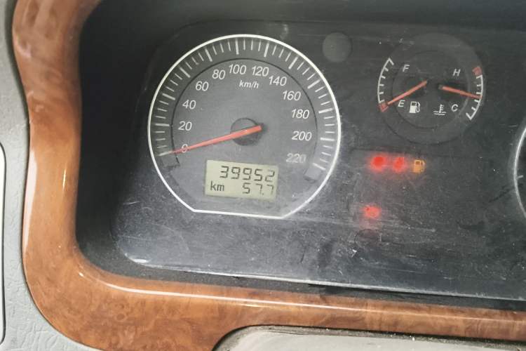 Used Foton MP-X E 2016 2.0L Commercial Version 4G63 Odometer Close Up
