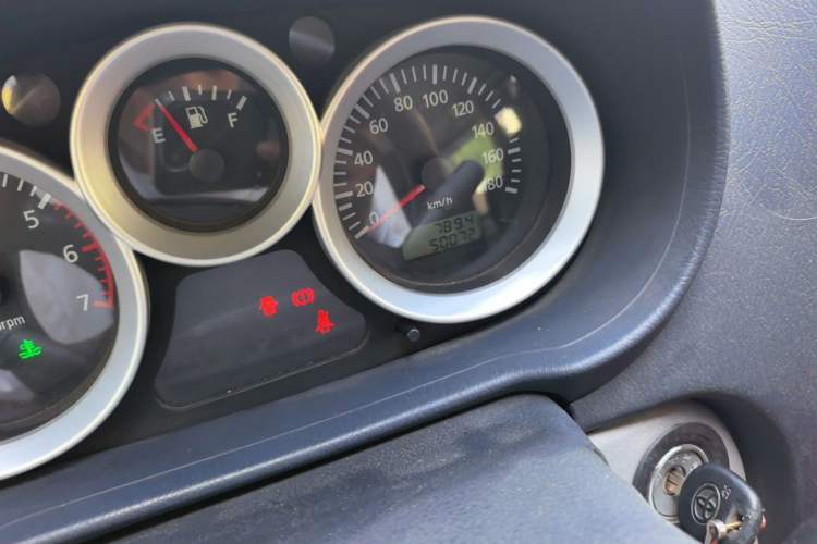 Used Foton MP-X E 2016 2.0L Commercial Version 4Gi-VVT Odometer Close Up