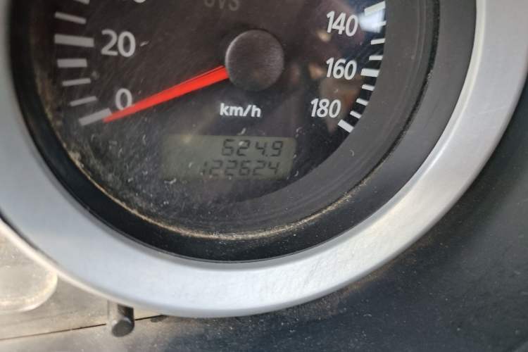 Used Foton MP-X E 2016 2.0L Commercial Version 4G63 Odometer Close Up