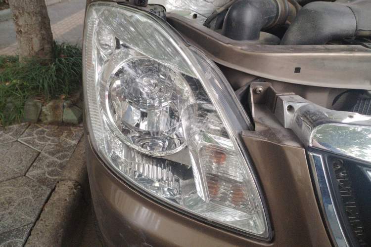 Used Foton MP-X E 2016 2.0L Express Edition 4G63 Right Front Headlight