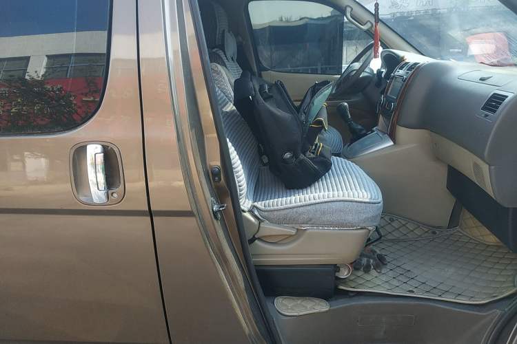 Used Foton MP-X E 2016 2.0L Commercial Version 4G63 Right Front Seat