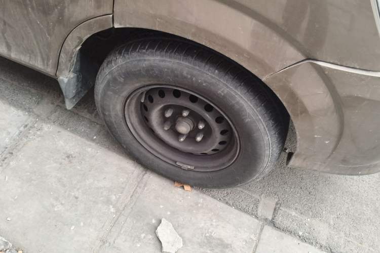 Used Foton MP-X E 2016 2.0L Commercial Version 4G63 Right Front Wheel Hub