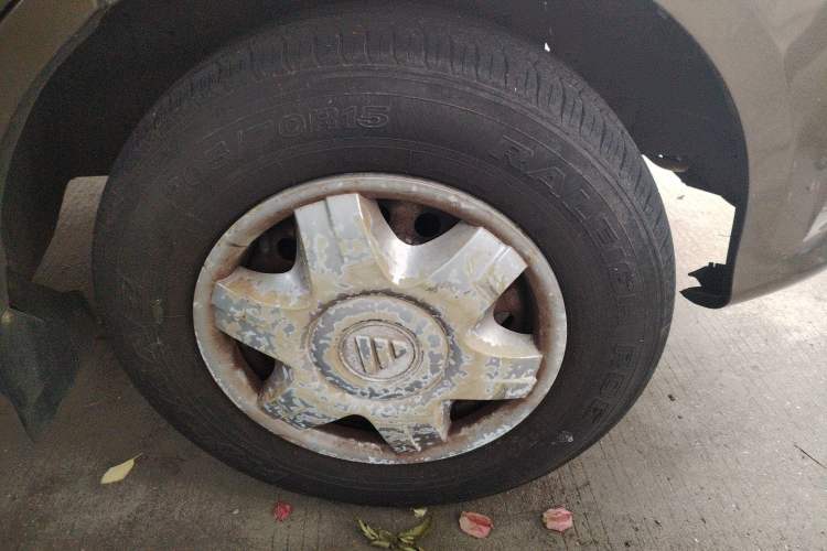 Used Foton MP-X E 2016 2.0L Express Edition 4G63 Right Front Wheel Hub