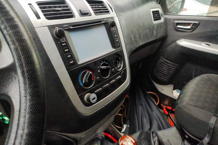 Used Foton MP-X E 2016 2.0L Express Edition 4G63 Audio And AC Panel