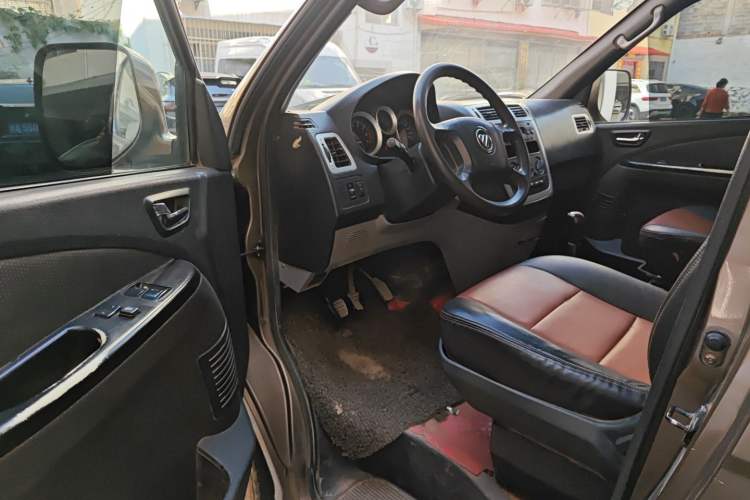 Used Foton MP-X E 2016 2.0L Express Version 4Gi-VVT Driver Seat