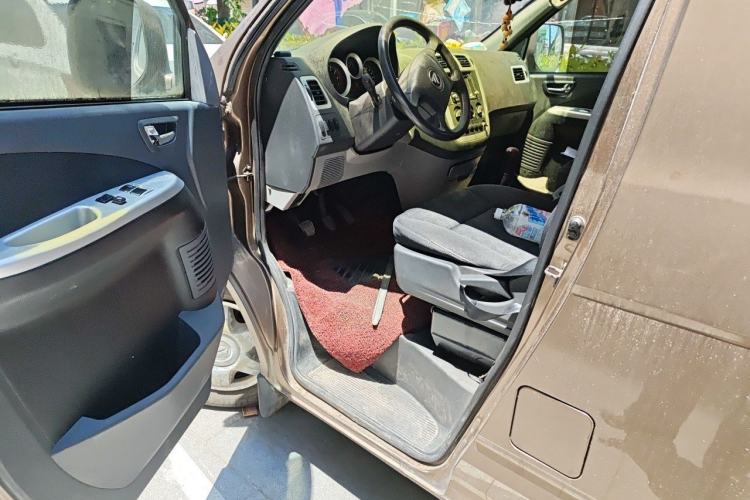 Used Foton MP-X E 2016 2.0L Express Edition 4G63 Driver Seat